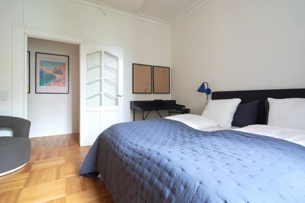 Spacious 3 Bedroom Manor Flat Next To Tivoli Kopenhagen Exterior foto