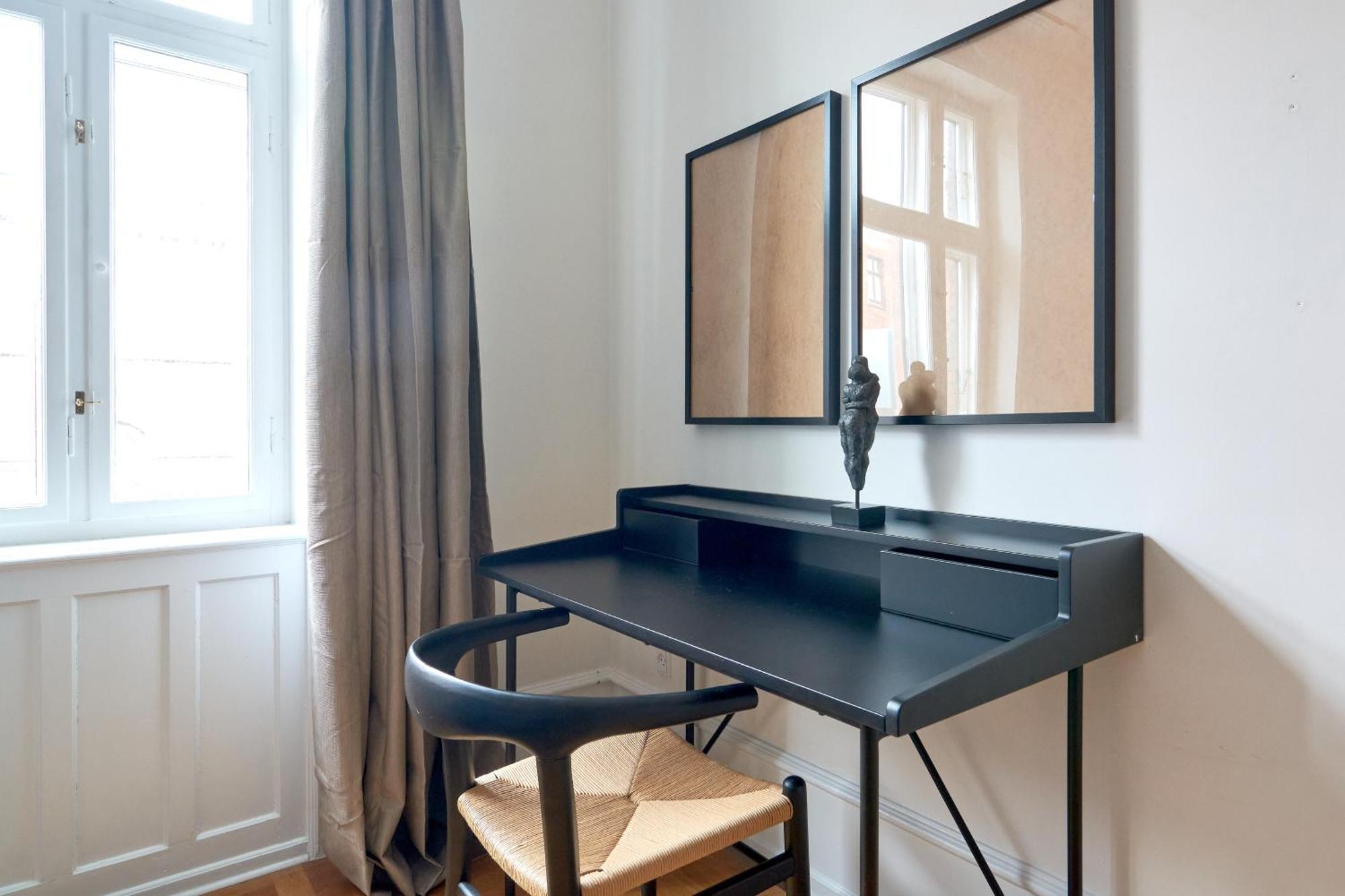 Spacious 3 Bedroom Manor Flat Next To Tivoli Kopenhagen Exterior foto